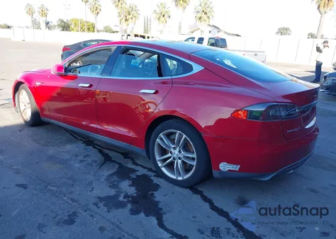 2013 Tesla Model S из США, поврежденный, VIN 5YJSA1AC3DFP10926